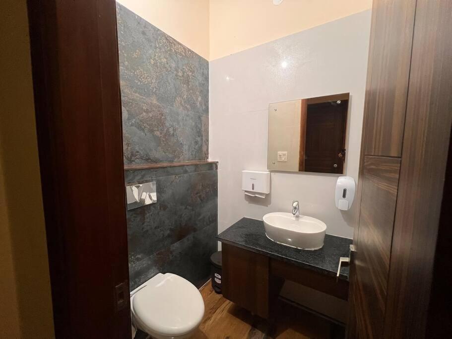 5Bhk Home Away From Home At Ranjit Avenue Amritsar Exterior foto