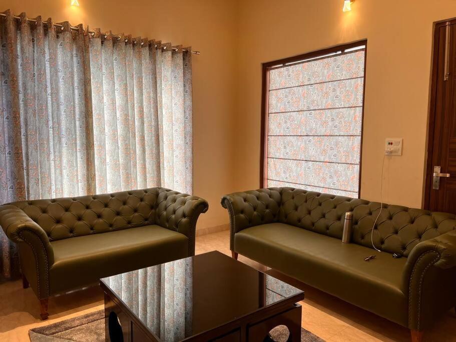 5Bhk Home Away From Home At Ranjit Avenue Amritsar Exterior foto