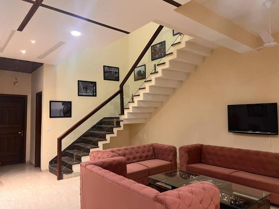 5Bhk Home Away From Home At Ranjit Avenue Amritsar Exterior foto